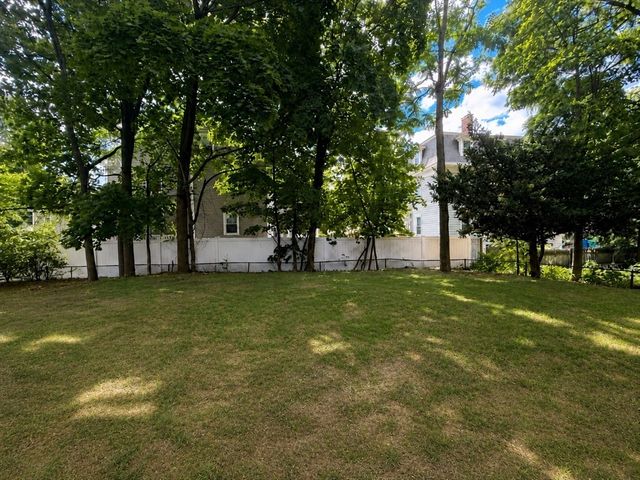 4 Baldwin St 4, Newton, MA 02458