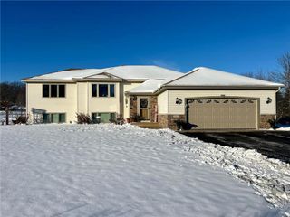 N8125 940th Street, River Falls, WI 54022