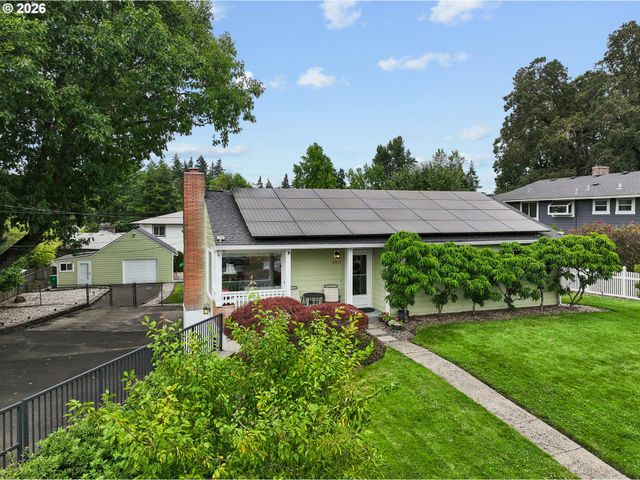 3915 Se RISLEY Ave, Milwaukie, OR 97267