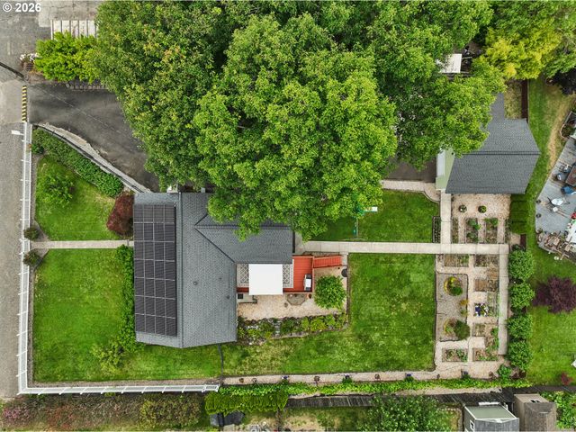 3915 Se RISLEY Ave, Milwaukie, OR 97267