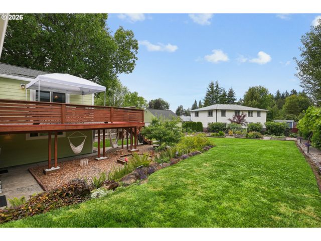 3915 Se RISLEY Ave, Milwaukie, OR 97267