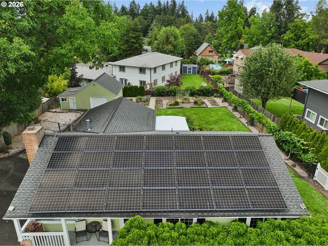 3915 Se RISLEY Ave, Milwaukie, OR 97267