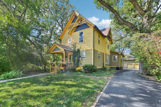 146 Westerfield Place, Grayslake, IL 60030