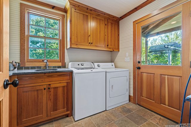 9402 Doss-Spring Creek Road, Doss, TX 78618