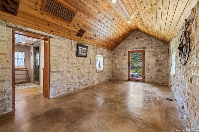 9402 Doss-Spring Creek Road, Doss, TX 78618