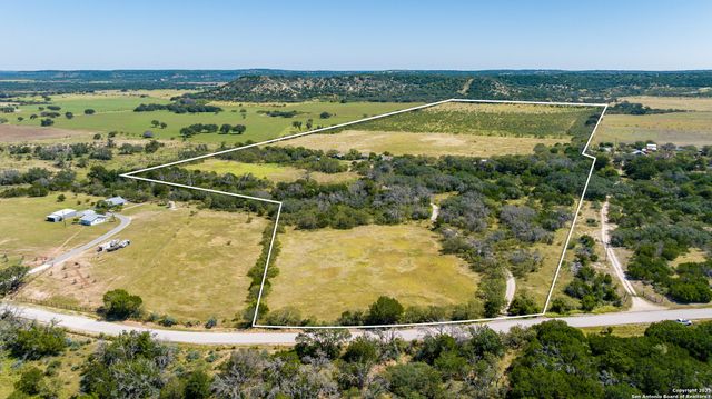 9402 Doss-Spring Creek Road, Doss, TX 78618