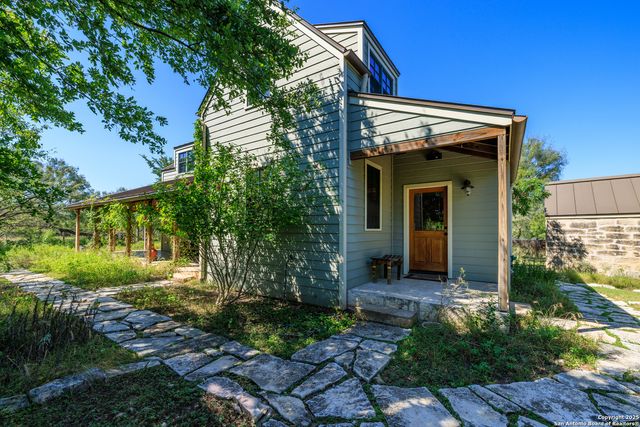 9402 Doss-Spring Creek Road, Doss, TX 78618