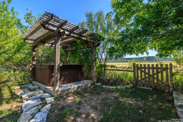 9402 Doss-Spring Creek Road, Doss, TX 78618