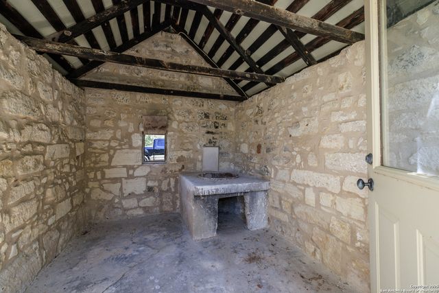 9402 Doss-Spring Creek Road, Doss, TX 78618