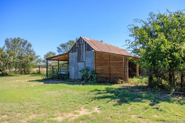 9402 Doss-Spring Creek Road, Doss, TX 78618