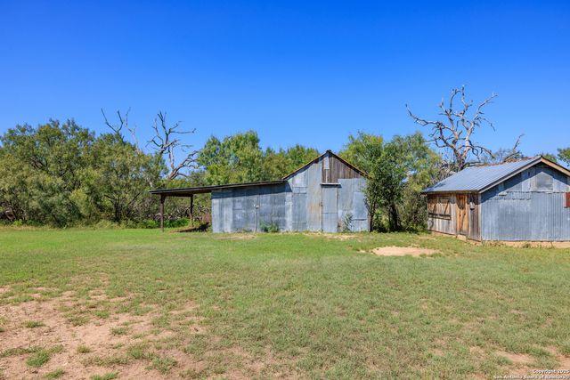 9402 Doss-Spring Creek Road, Doss, TX 78618
