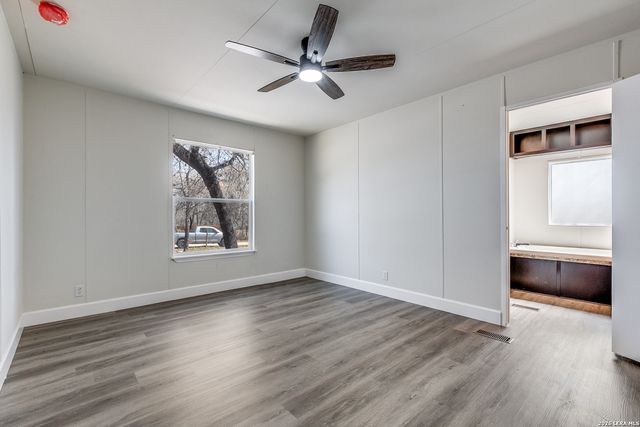 25221 PROGRESS RD, San Antonio, TX 78264