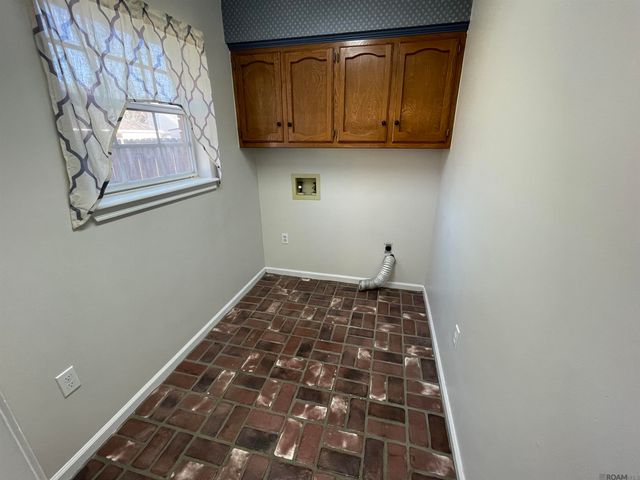 14162 Troy Duplessis Rd, Gonzales, LA 70737