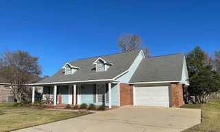 14162 Troy Duplessis Rd, Gonzales, LA 70737