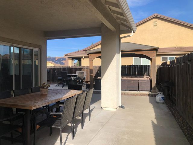 4640 Seanpatrick Dr, Sacramento, CA 95838