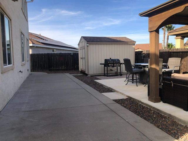 4640 Seanpatrick Dr, Sacramento, CA 95838