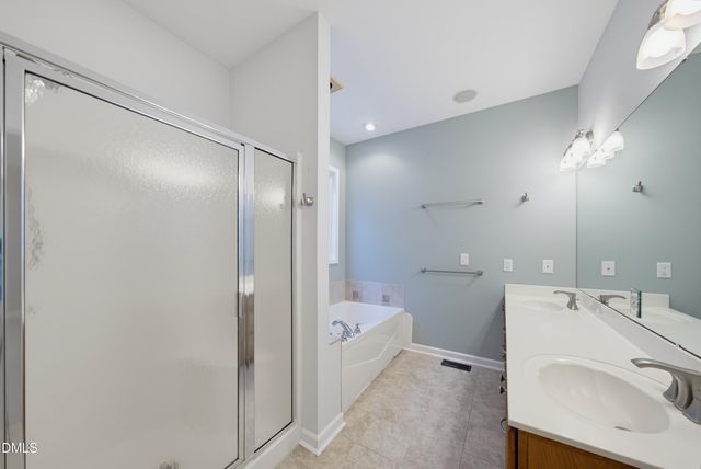 566 Timberknoll Lane, Wake Forest, NC 27587