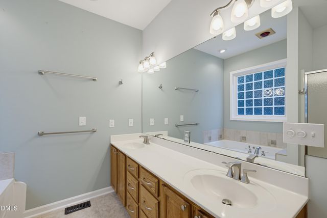 566 Timberknoll Lane, Wake Forest, NC 27587