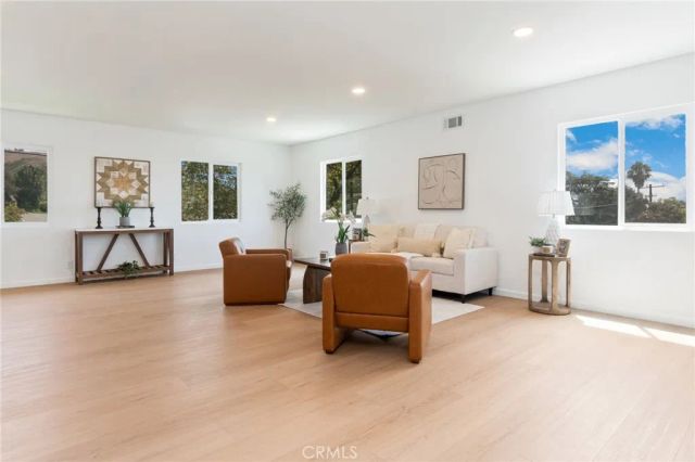 5701 Milton, Whittier, CA 90601