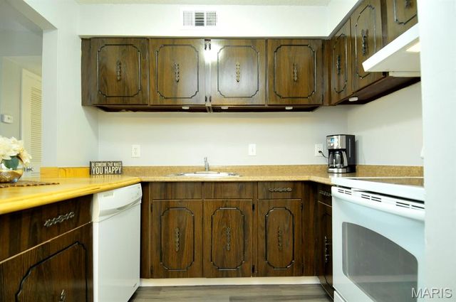 1190 Calley Drive C, St Louis, MO 63125