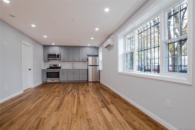 7036 70th Street, Glendale, NY 11385