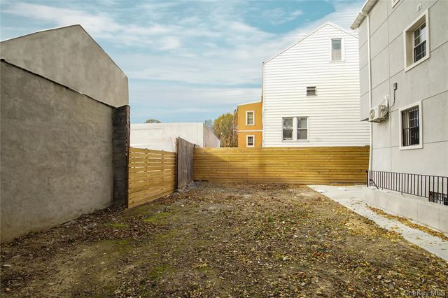 7036 70th Street, Glendale, NY 11385