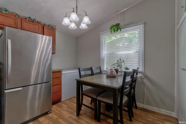 2530 S Saint James Boulevard, Evansville, IN 47714