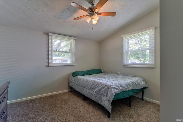 2530 S Saint James Boulevard, Evansville, IN 47714