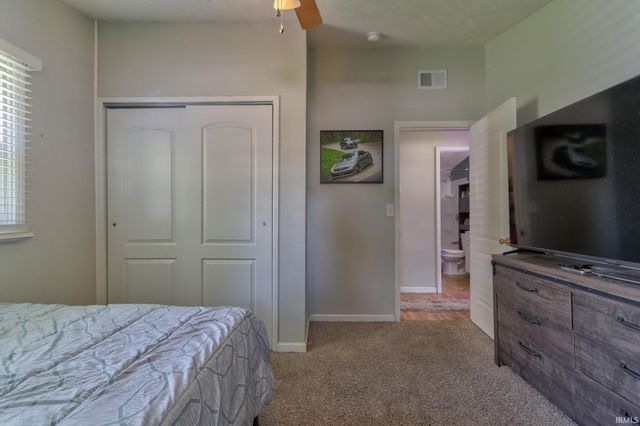 2530 S Saint James Boulevard, Evansville, IN 47714
