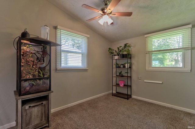 2530 S Saint James Boulevard, Evansville, IN 47714