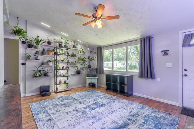2530 S Saint James Boulevard, Evansville, IN 47714