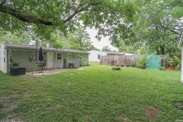 2530 S Saint James Boulevard, Evansville, IN 47714