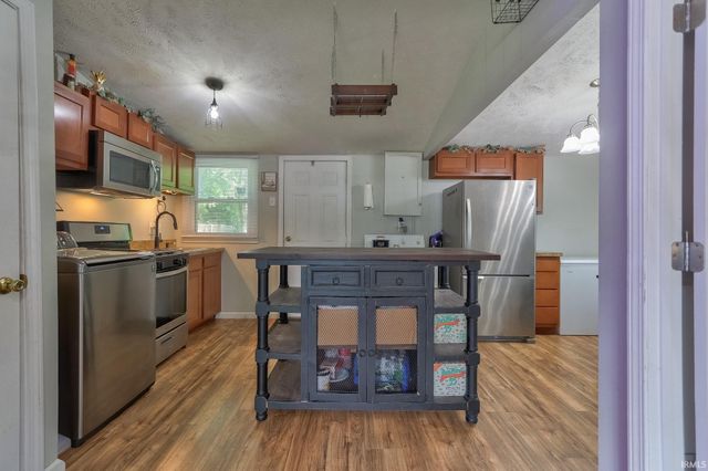 2530 S Saint James Boulevard, Evansville, IN 47714