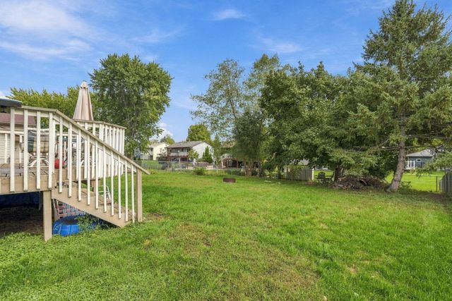 4272 Sun Cliff Road, Eagan, MN 55122