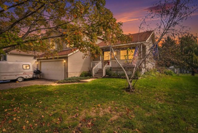 4272 Sun Cliff Road, Eagan, MN 55122