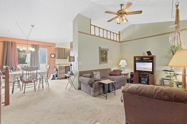4272 Sun Cliff Road, Eagan, MN 55122