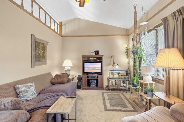 4272 Sun Cliff Road, Eagan, MN 55122