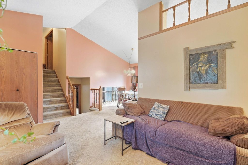 4272 Sun Cliff Road, Eagan, MN 55122 — photo 2