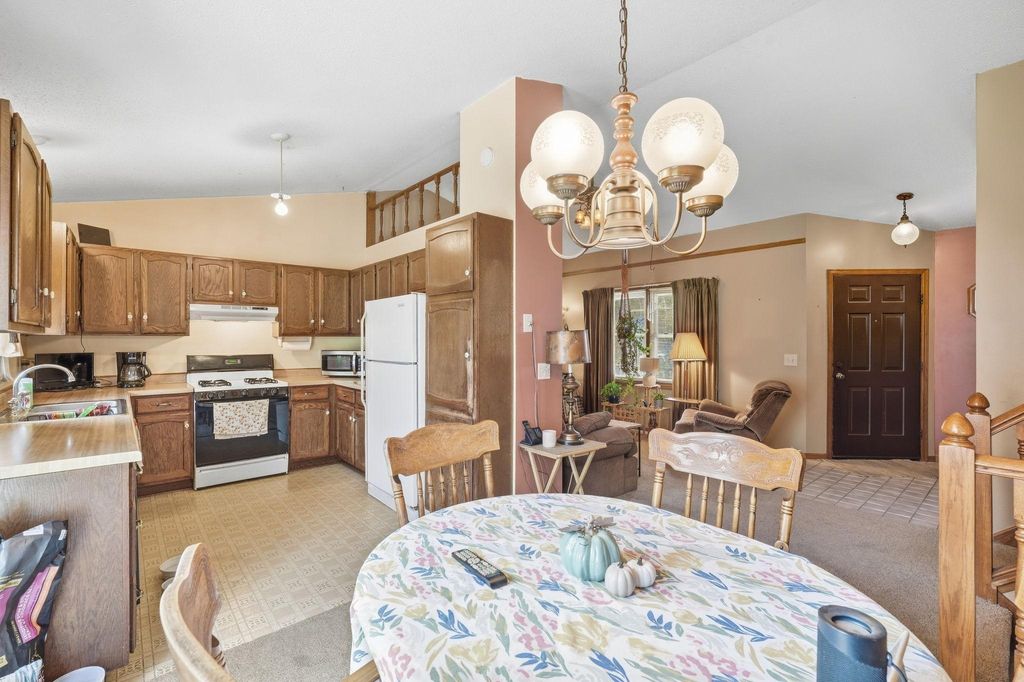 4272 Sun Cliff Road, Eagan, MN 55122 — photo 5