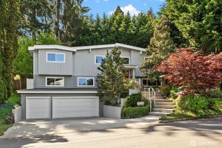 909 110th Avenue SE, Bellevue, WA 98004