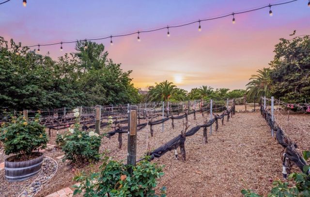 2035-41 Mango Glen, Vista, CA 92084