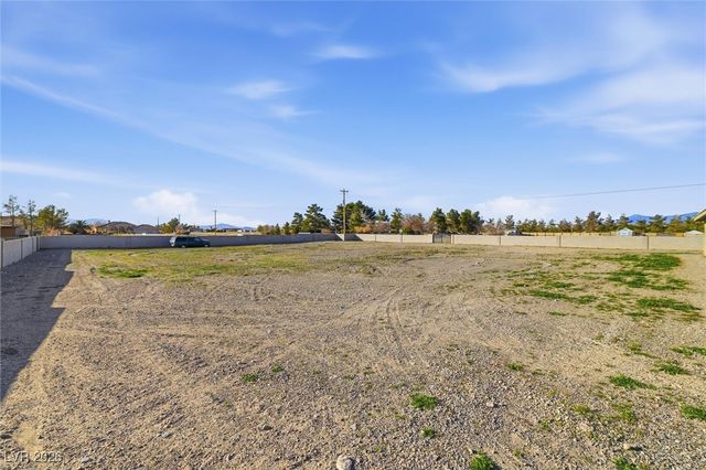 3020 Peggy Avenue, Pahrump, NV 89048