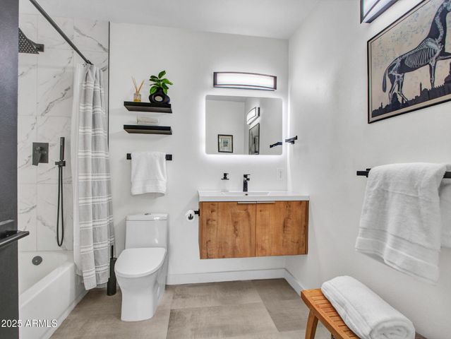 3010 E YUCCA Street, Phoenix, AZ 85028