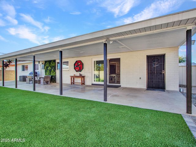 3010 E YUCCA Street, Phoenix, AZ 85028