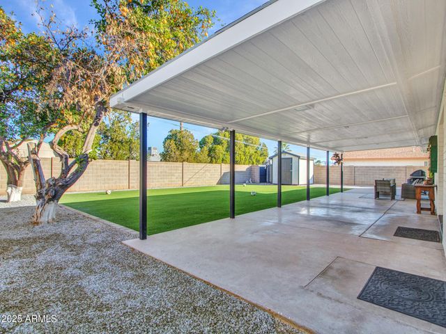 3010 E YUCCA Street, Phoenix, AZ 85028