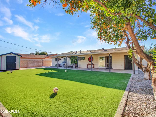 3010 E YUCCA Street, Phoenix, AZ 85028