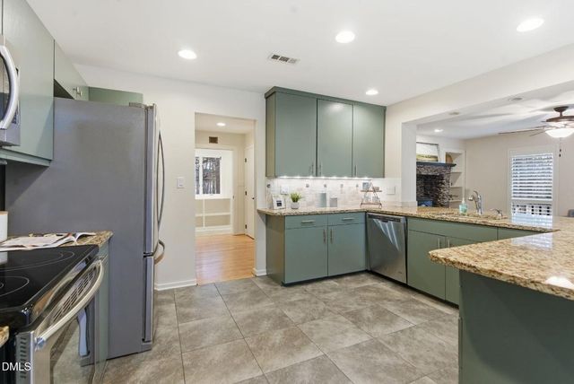 3201 Fieldview Court, Raleigh, NC 27607