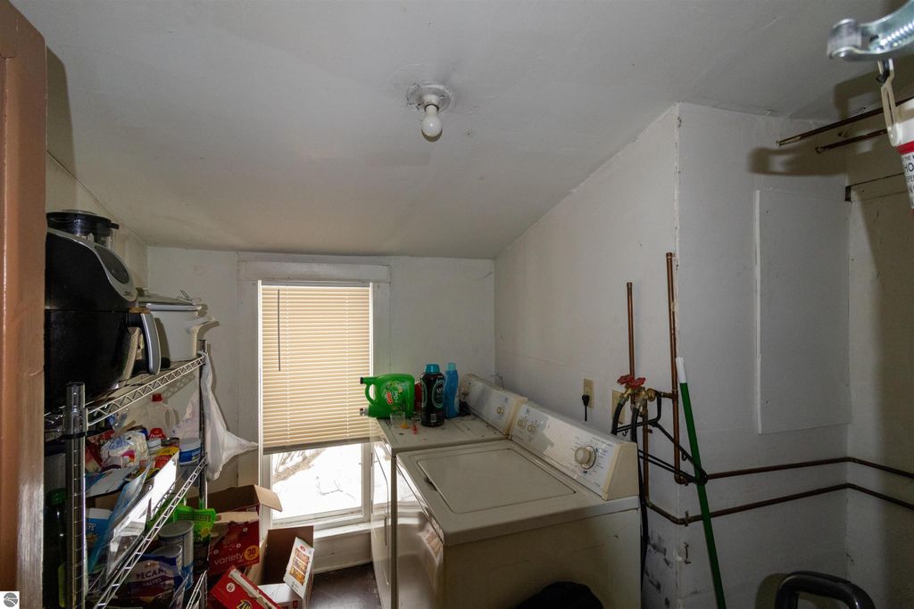 Image 10 of property listing at 628 Oak, Mt Pleasant, MI 48858