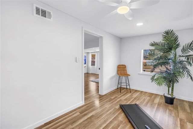 1537 39TH STREET S, St Petersburg, FL 33711