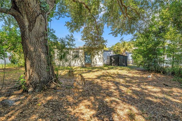 1537 39TH STREET S, St Petersburg, FL 33711